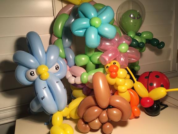 Face Painting Illusions and Balloon Art Image