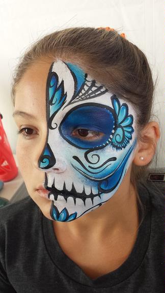 Face Painting Illusions and Balloon Art Image