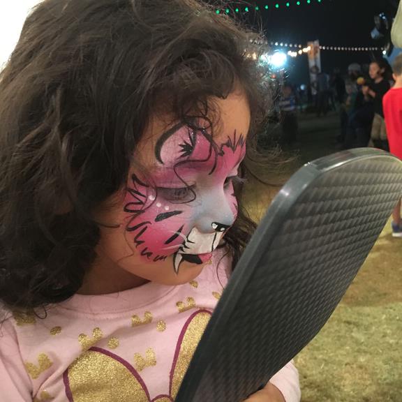 Face Painting Illusions and Balloon Art Image