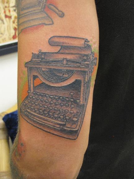 tiger tattoo 825 w