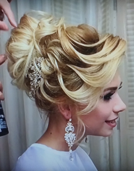 traveling hair stylist for weddings